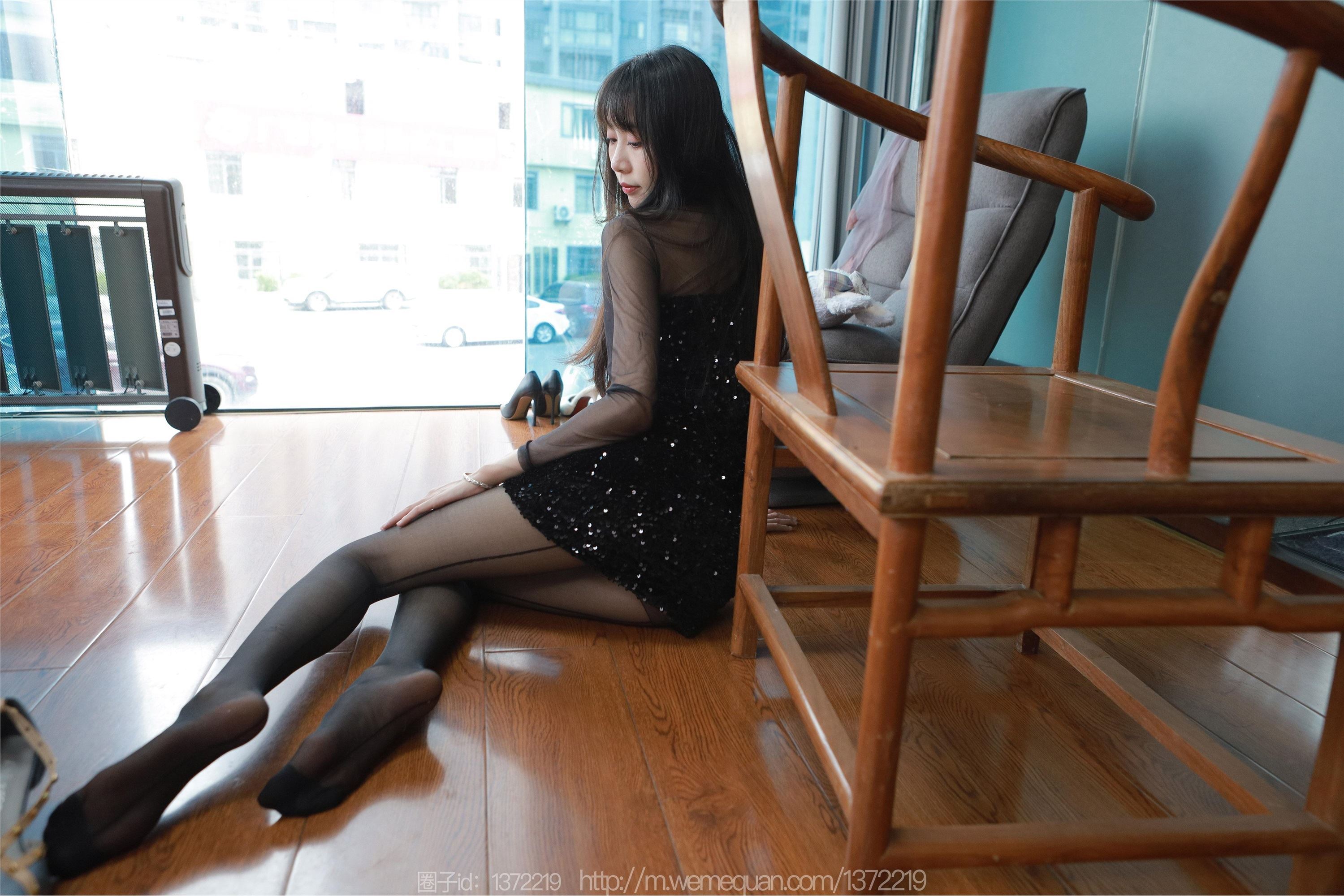 IESS异思趣向  2023.04.12 丝享家 1419 团团《亮片嘿丝裙》